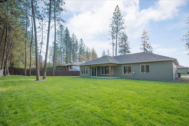 7310 W Kendick Ave, Nine Mile Falls, WA 99026