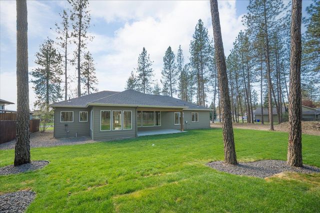 7310 W Kendick Ave, Nine Mile Falls, WA 99026