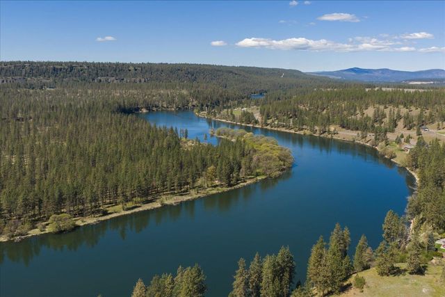 7310 W Kendick Ave, Nine Mile Falls, WA 99026