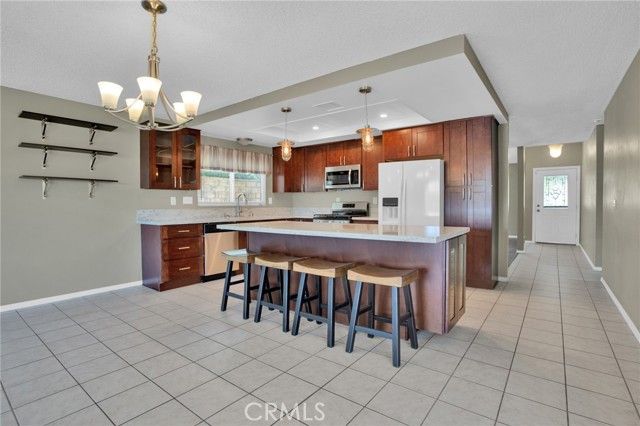 17965 Fremontia Lane, Victorville, CA 92395