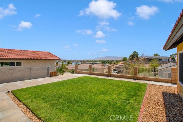 17965 Fremontia Lane, Victorville, CA 92395