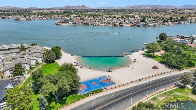 17965 Fremontia Lane, Victorville, CA 92395