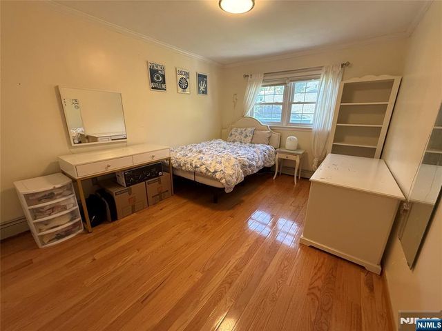 121 Newcomb, Tenafly, NJ 07670