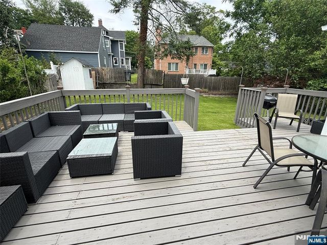 121 Newcomb, Tenafly, NJ 07670