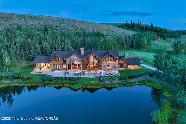 3000 N RIVA RIDGE Road, Jackson, WY 83001
