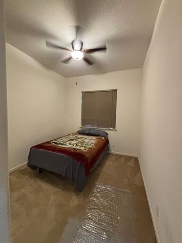 2271 Corsico Ct, Los Banos, CA 93635