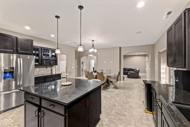 9105 Thames Drive, Avon, IN 46123