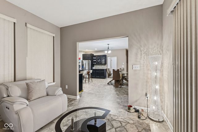 9105 Thames Drive, Avon, IN 46123