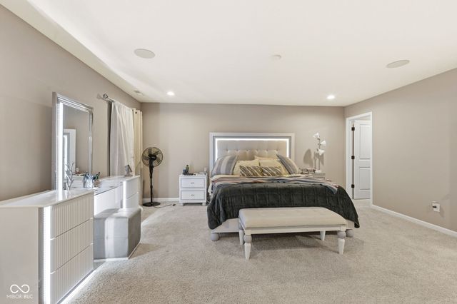 9105 Thames Drive, Avon, IN 46123