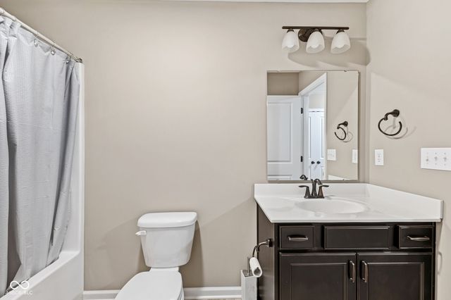 9105 Thames Drive, Avon, IN 46123