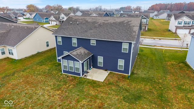 9105 Thames Drive, Avon, IN 46123