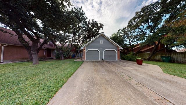 8713 Clearbrook TRL A, Austin, TX 78729