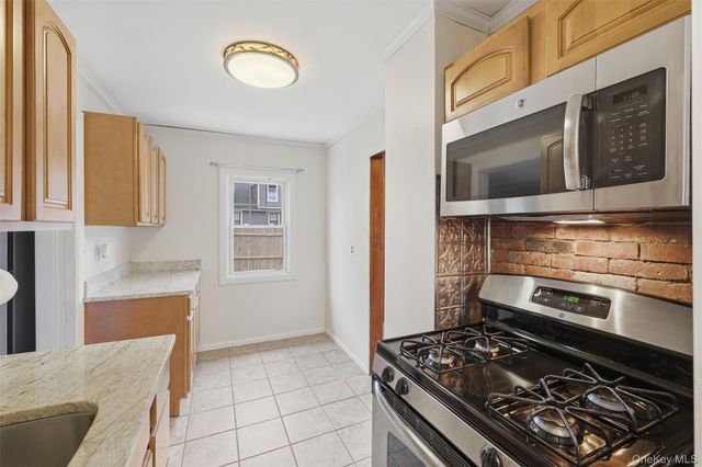 20 Samstag Avenue, Ossining, NY 10562