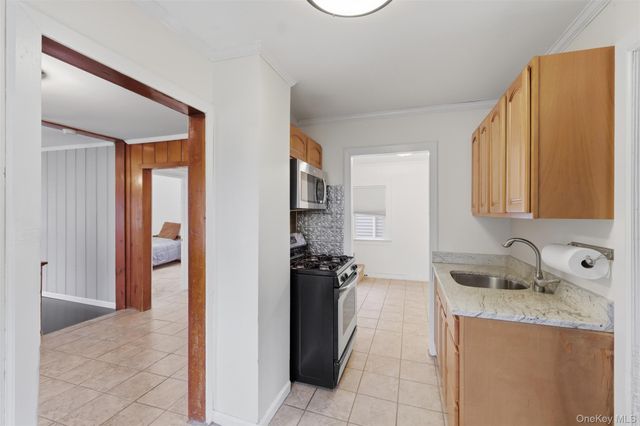 20 Samstag Avenue, Ossining, NY 10562