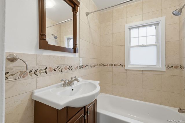 20 Samstag Avenue, Ossining, NY 10562