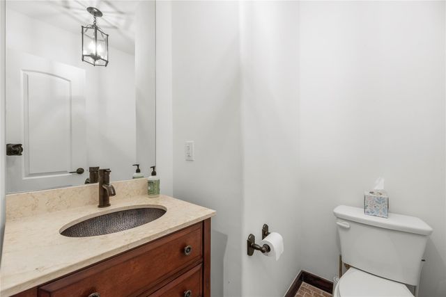 5733 Kiam Street, Houston, TX 77007