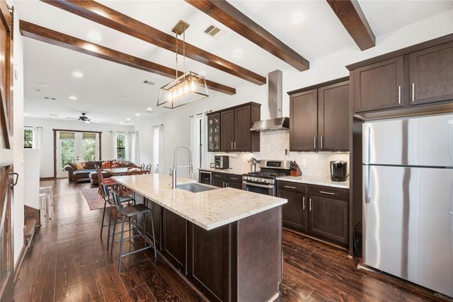 5733 Kiam Street, Houston, TX 77007