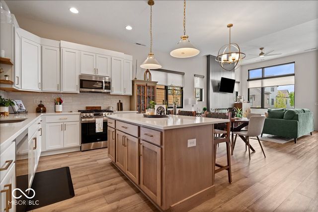 17347 Newton Main Street, Westfield, IN 46074