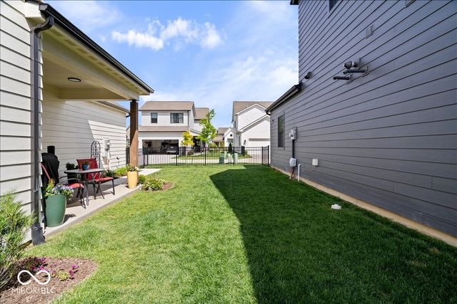 17347 Newton Main Street, Westfield, IN 46074