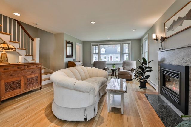 25 Eastman Street, Nashua, NH 03060