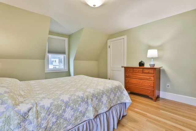 25 Eastman Street, Nashua, NH 03060