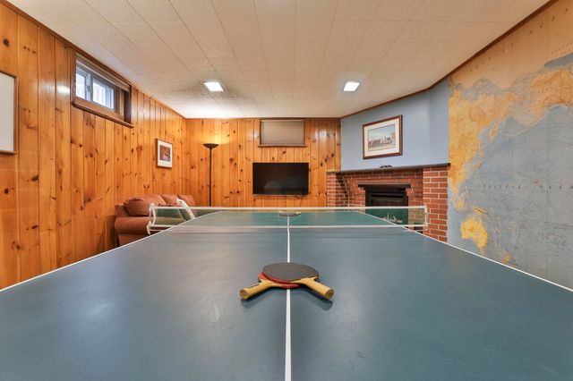 25 Eastman Street, Nashua, NH 03060