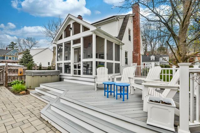 25 Eastman Street, Nashua, NH 03060