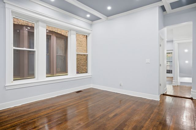 4937 S Prairie Avenue, Chicago, IL 60615