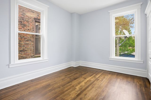 4937 S Prairie Avenue, Chicago, IL 60615