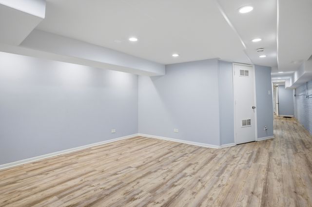 4937 S Prairie Avenue, Chicago, IL 60615
