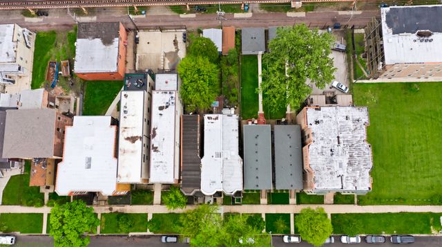 4937 S Prairie Avenue, Chicago, IL 60615