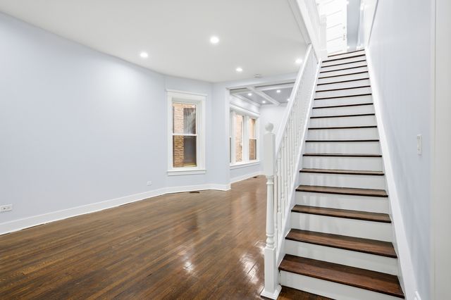 4937 S Prairie Avenue, Chicago, IL 60615