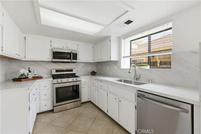 1212 W Ave H4, Lancaster, CA 93534