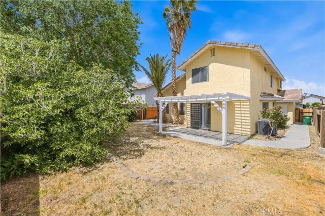 1212 W Ave H4, Lancaster, CA 93534