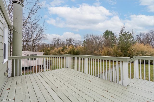 350 Silver Meadows Drive, Kent, OH 44240