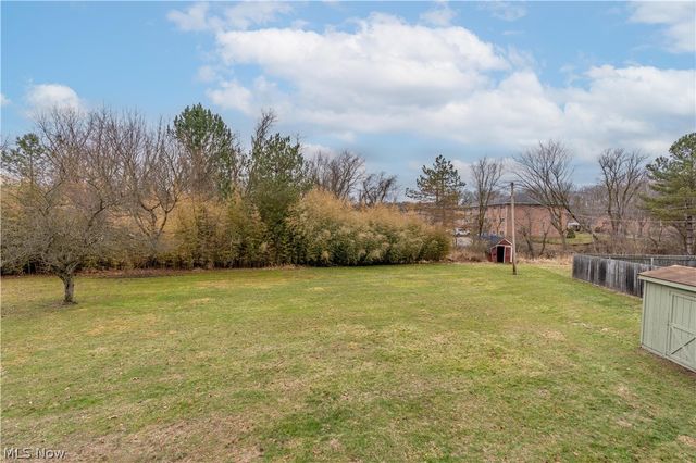 350 Silver Meadows Drive, Kent, OH 44240