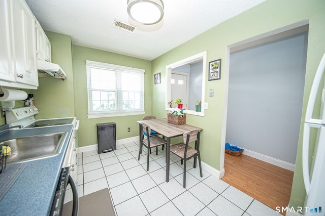 4 Georgetown Drive F, Enfield, CT 06082