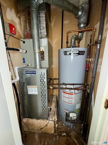 4 Georgetown Drive F, Enfield, CT 06082