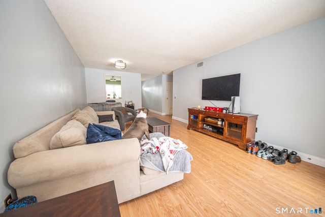 4 Georgetown Drive F, Enfield, CT 06082