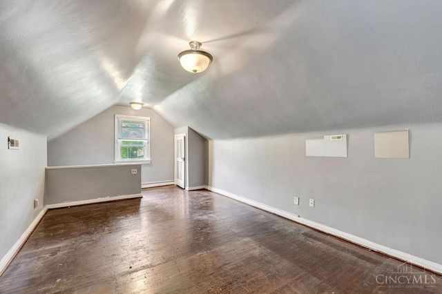 6820 Vinewood Avenue, Cincinnati, OH 45227