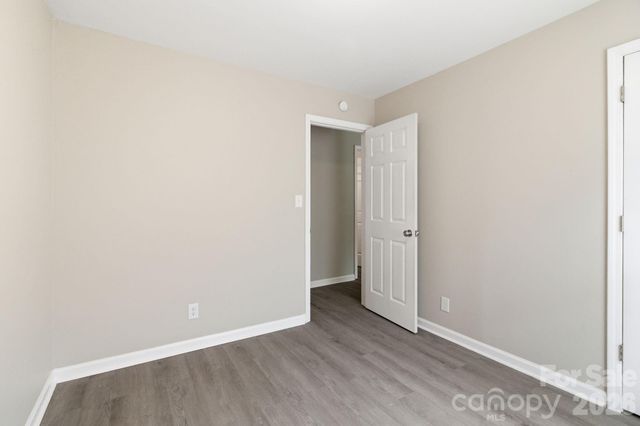 2732 Thornton Road, Charlotte, NC 28208
