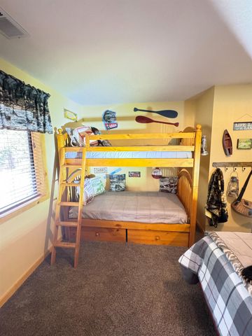 41031 Windwood Road, Shaver Lake, CA 93664