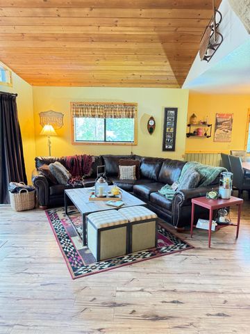 41031 Windwood Road, Shaver Lake, CA 93664