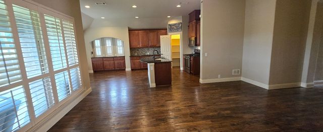 2323 Tawny Owl Road, Grand Prairie, TX 75052