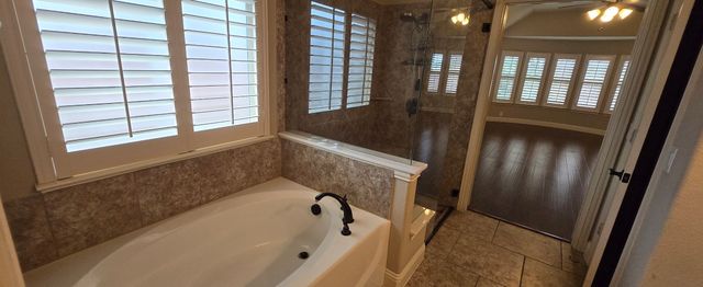 2323 Tawny Owl Road, Grand Prairie, TX 75052