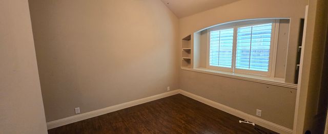 2323 Tawny Owl Road, Grand Prairie, TX 75052