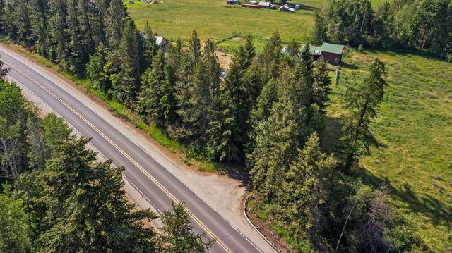 4454 Hwy 395 S Hwy, Clayton, WA 99110