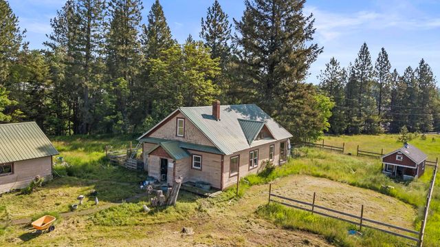 4454 Hwy 395 S Hwy, Clayton, WA 99110