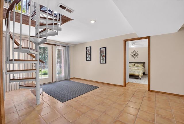 19202 E Elliot Rd, Mead, WA 99021