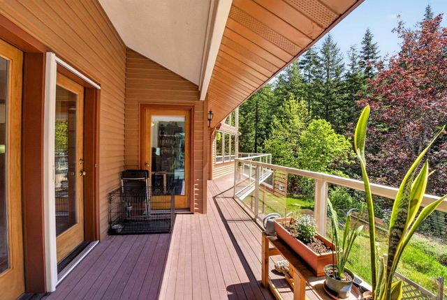 19202 E Elliot Rd, Mead, WA 99021